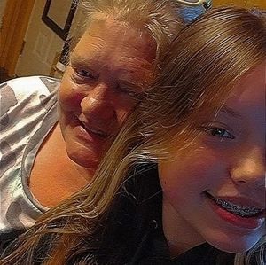 Meet your Posher, Roxanna